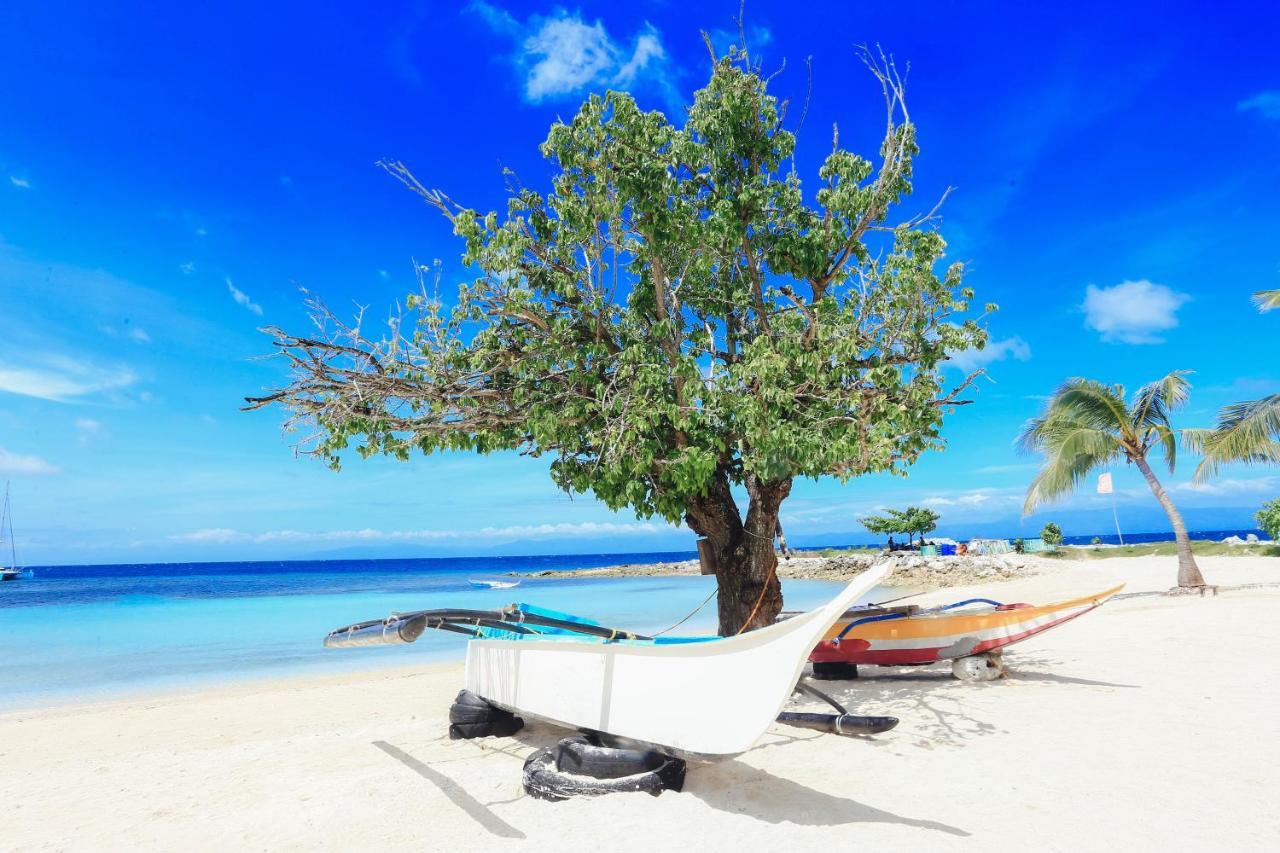 Marika Resort Badian Luaran gambar
