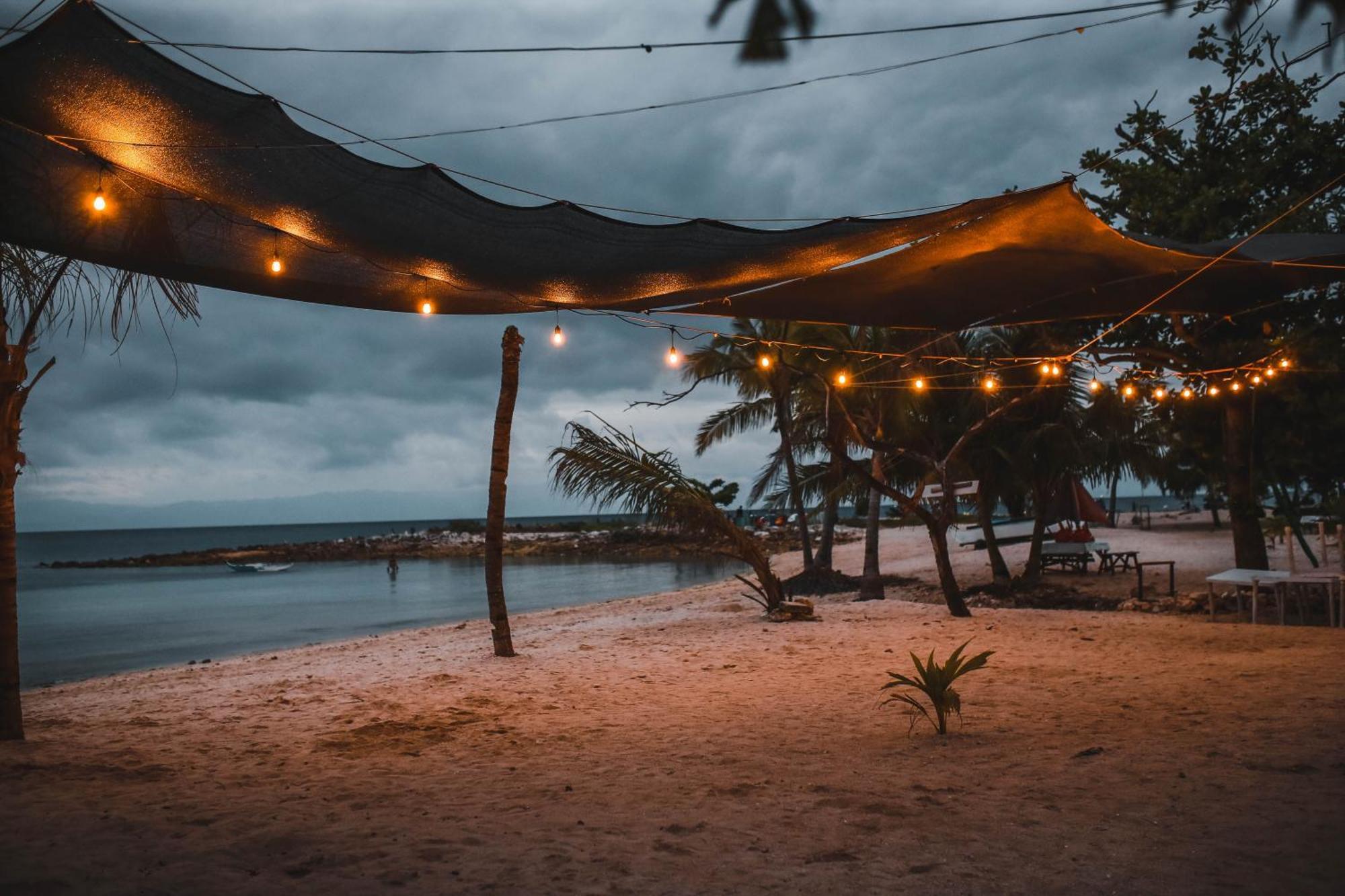 Marika Resort Badian Luaran gambar