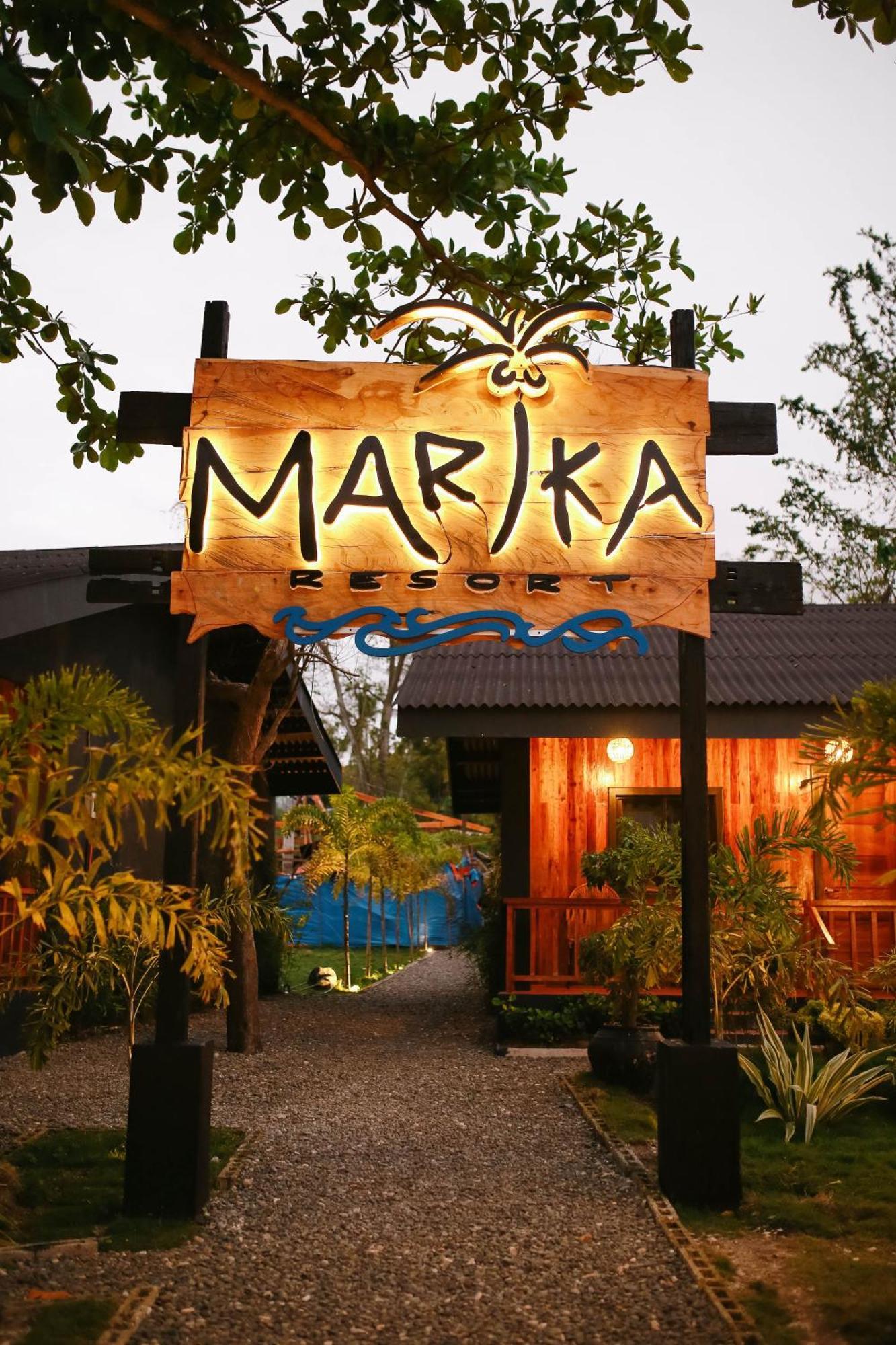 Marika Resort Badian Luaran gambar
