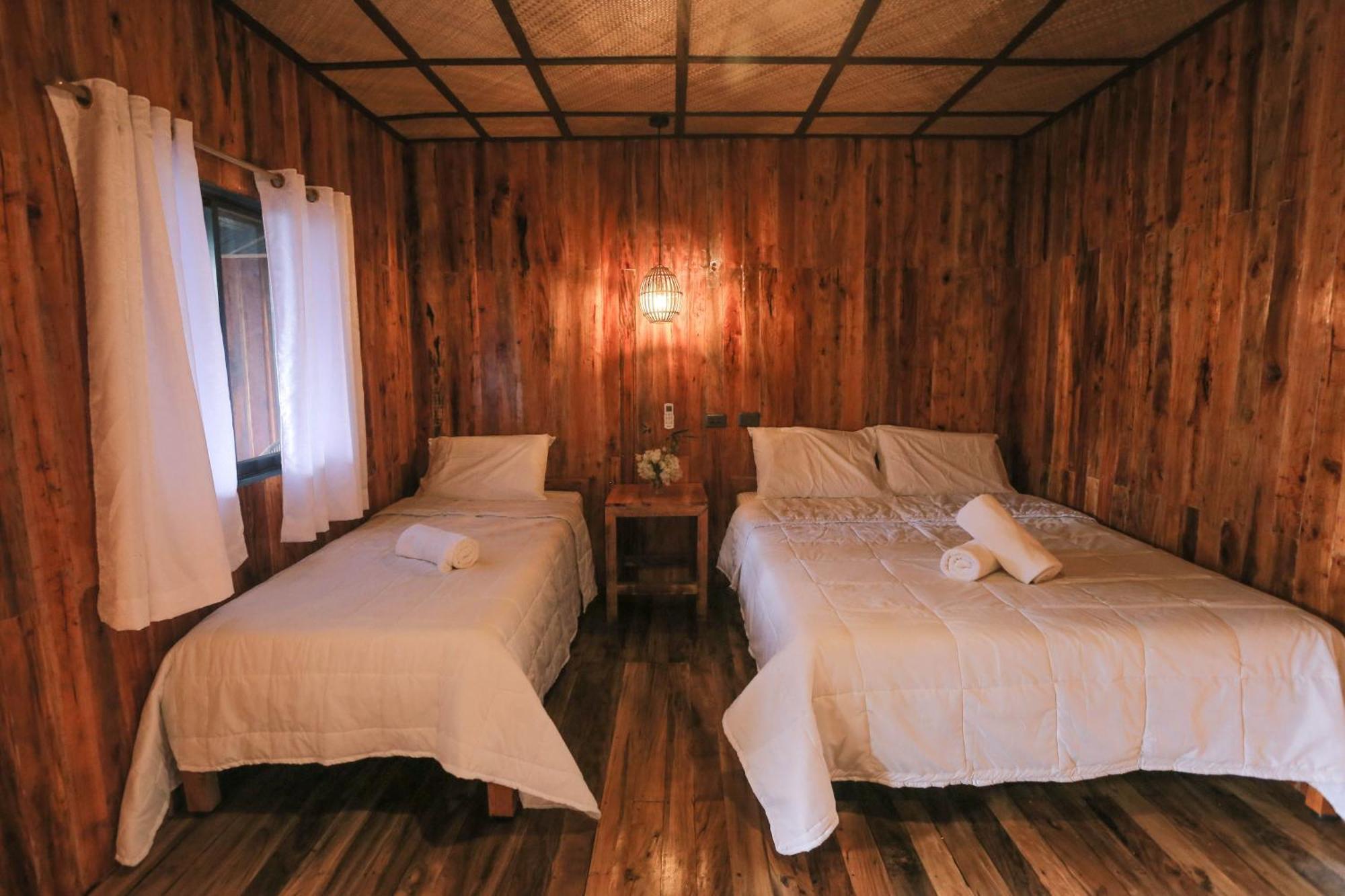 Marika Resort Badian Luaran gambar