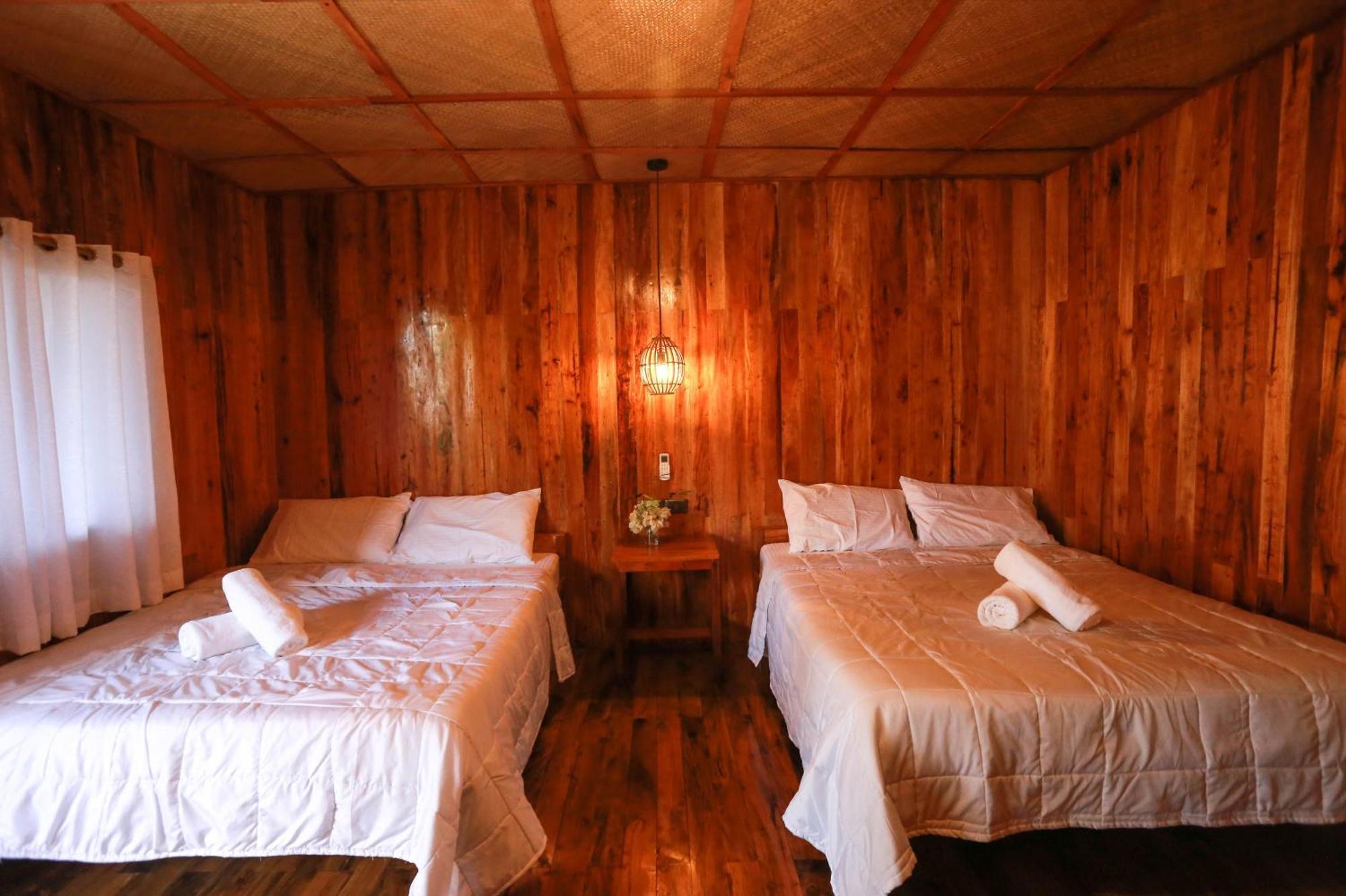 Marika Resort Badian Luaran gambar