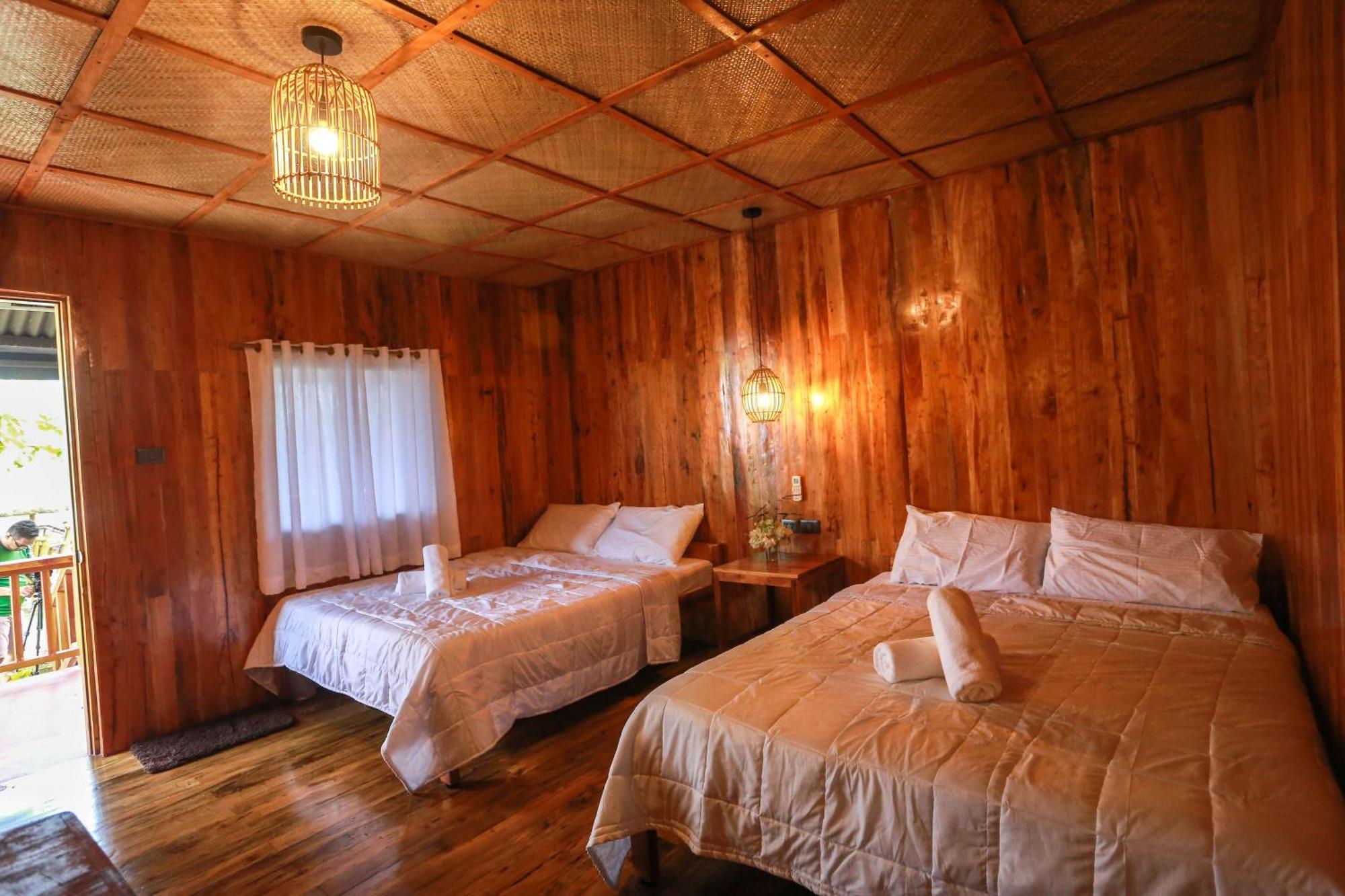 Marika Resort Badian Luaran gambar