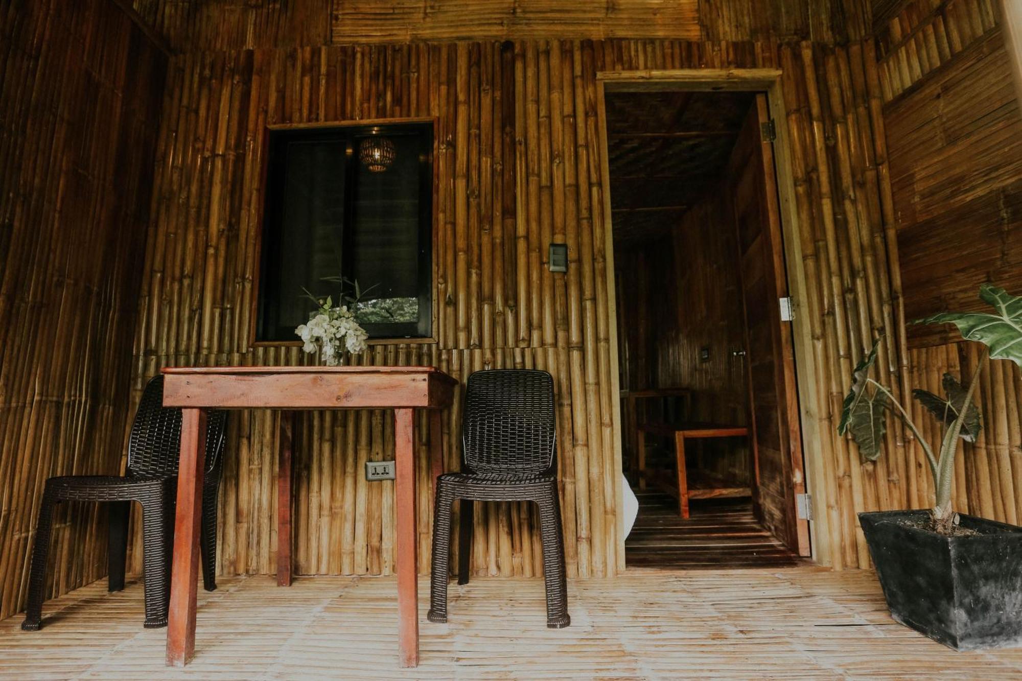 Marika Resort Badian Luaran gambar