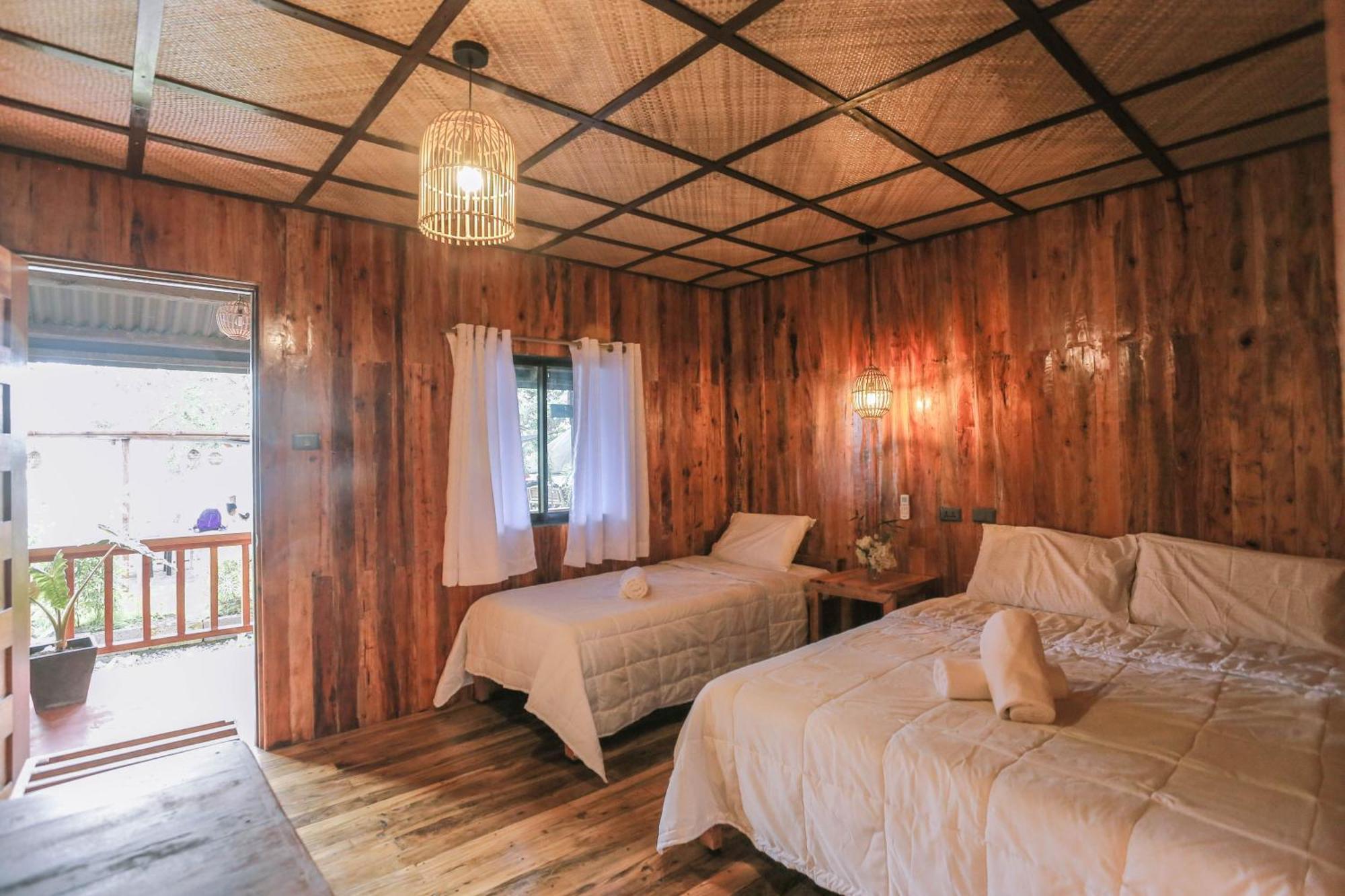 Marika Resort Badian Luaran gambar