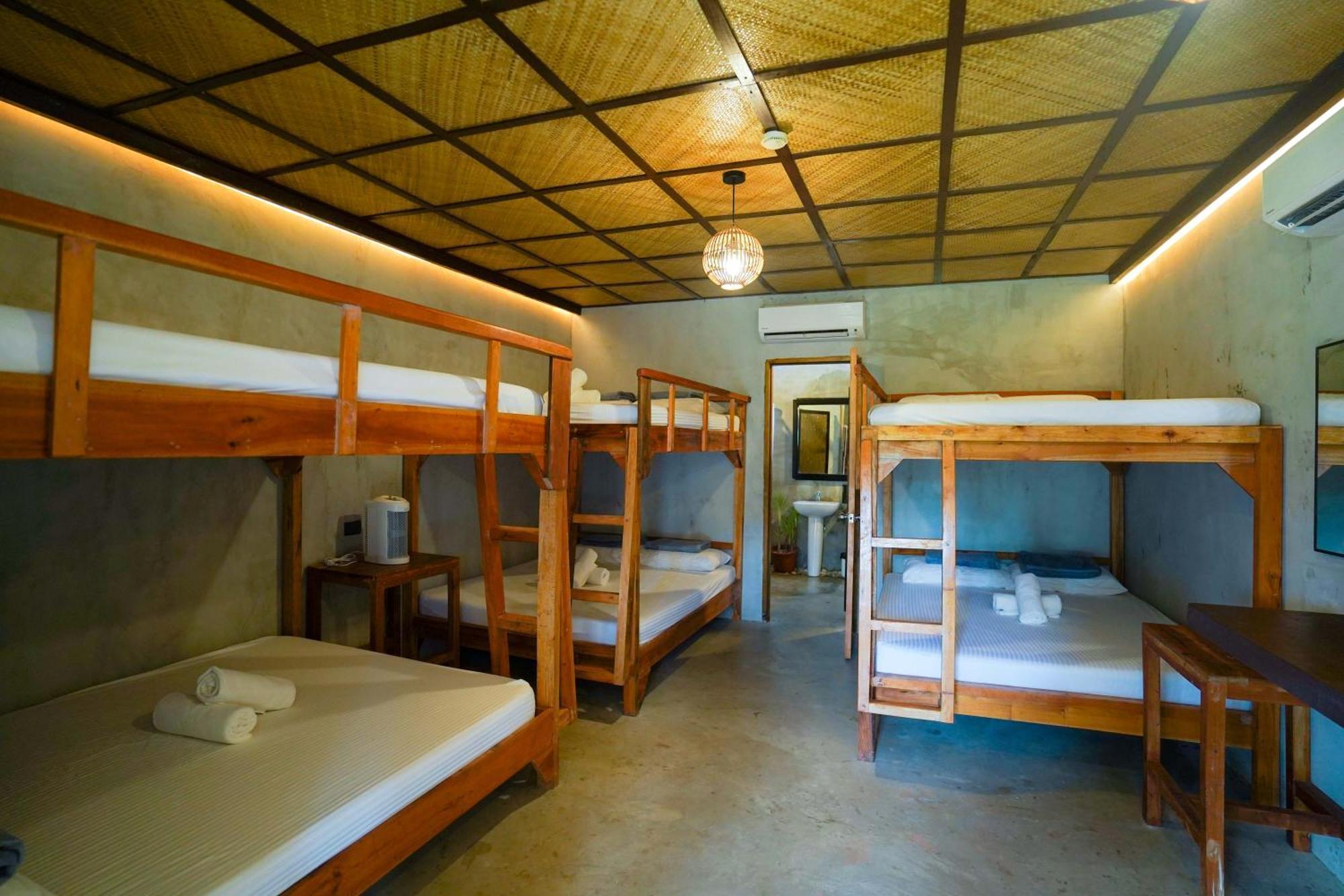 Marika Resort Badian Luaran gambar