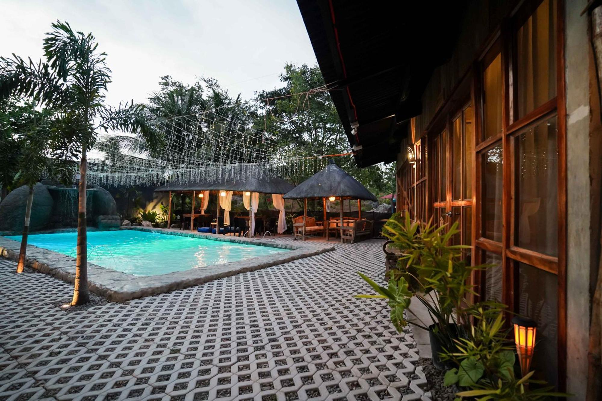 Marika Resort Badian Luaran gambar