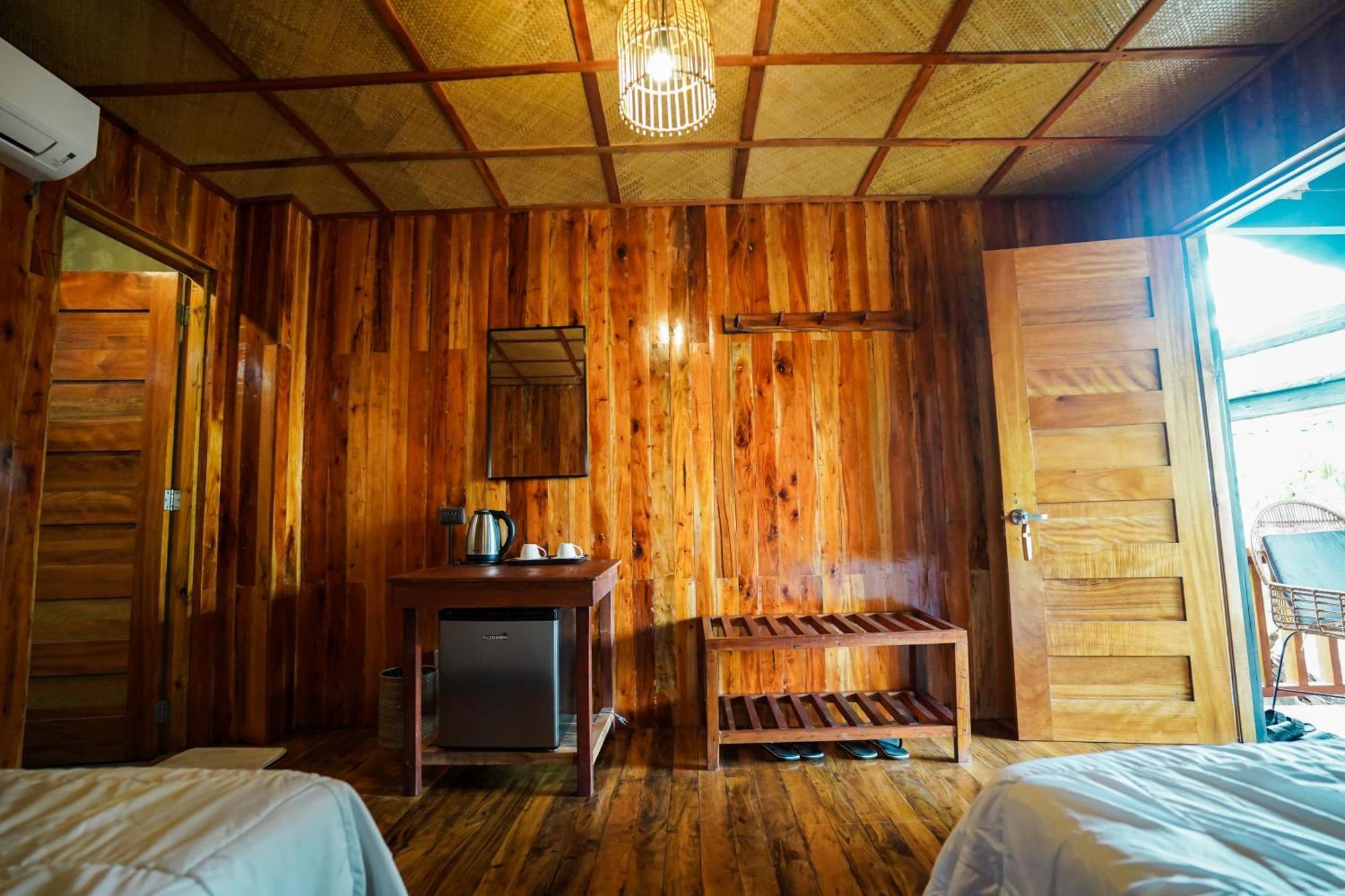 Marika Resort Badian Luaran gambar
